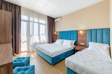 Стандарт 3-местный с балконом