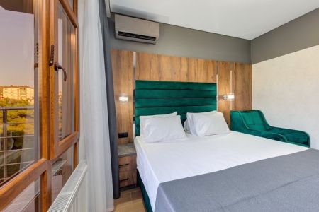 Комфорт 2-местный (с балконом и видом на горы)