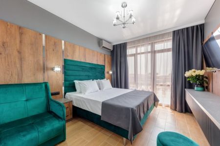 Комфорт 2-местный (с балконом и видом на море)