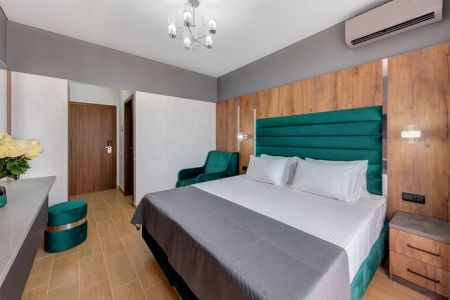 Комфорт 2-местный (с балконом и видом на море)