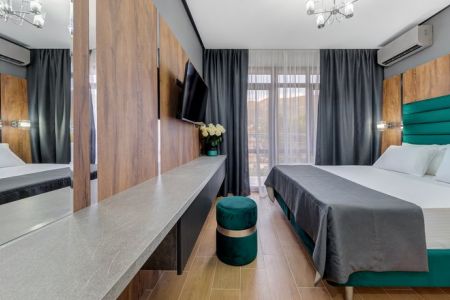 Комфорт 2-местный Коннект (с балконом и видом на горы)