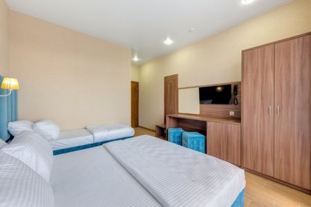 Стандартный 3-местный (с балконом)