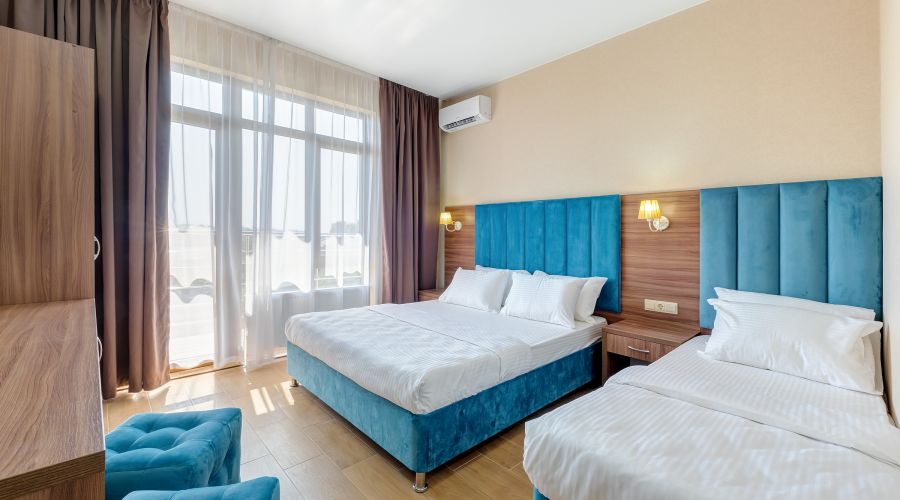 Стандарт 3-местный с балконом