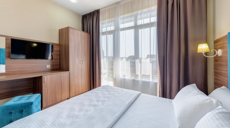 Стандарт 3-местный с балконом