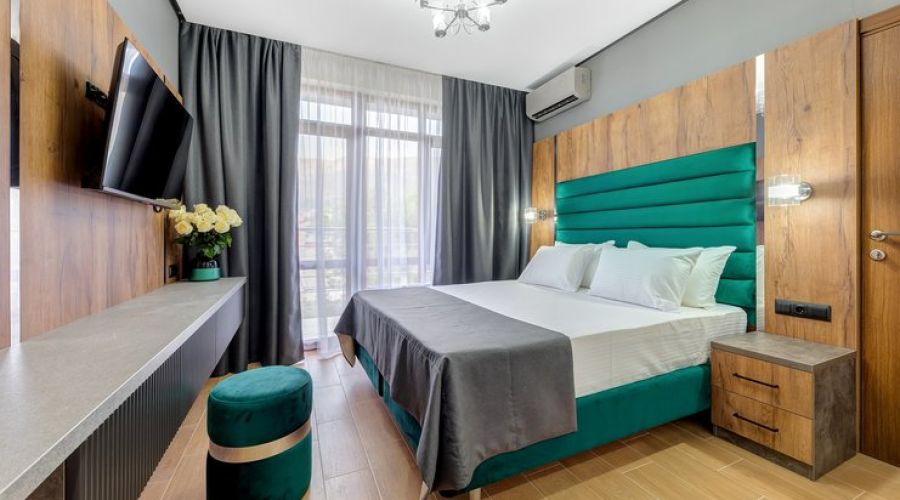 Комфорт 2-местный Коннект (с балконом и видом на горы)