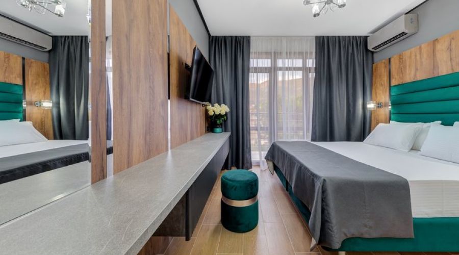 Комфорт 2-местный Коннект (с балконом и видом на горы)